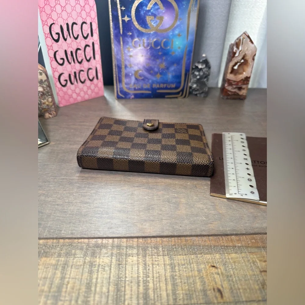 Louis Vuitton Brown Damier Ebene Notebook Cover with Snap - Picture 4 of 14